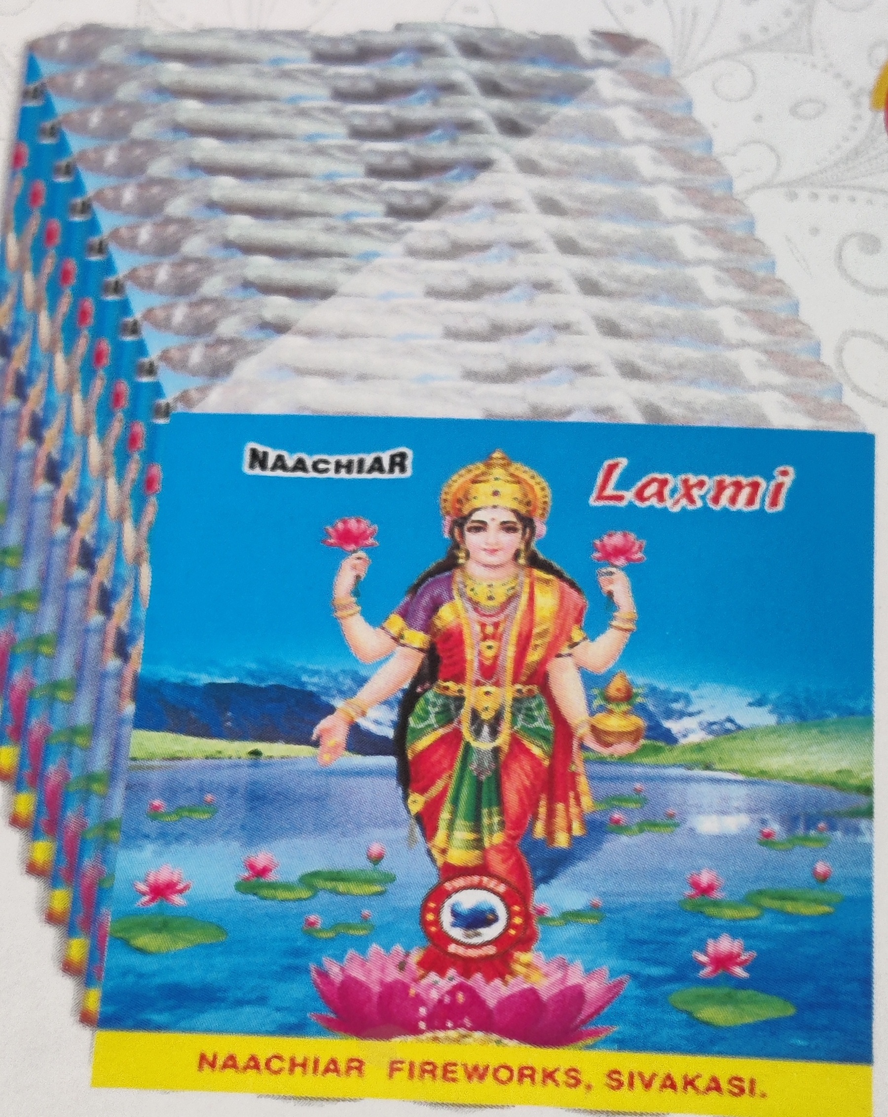 4" Lakshmi Crackers